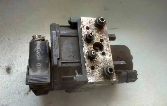 Toyota Avensis T250 ABS Pump 8954105071 387077 0265950101