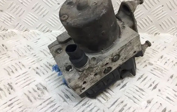 Mercedes-Benz Vito Viano W639 ABS Pump A0004466689