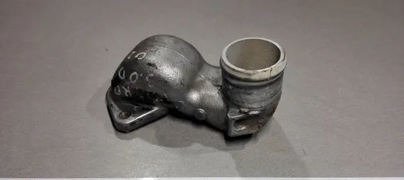 Nissan Patrol Y61 Engine coolant pipe/hose