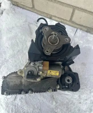 BMW 5 E60 E61 Gearbox transfer box case 7552701 13774410