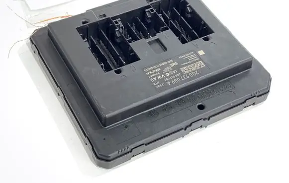 Skoda Rapid (NH) Central body control module 2Q0937089A