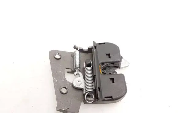 BMW 5 G30 G31 G38 Seat back rest lock catch 7112664