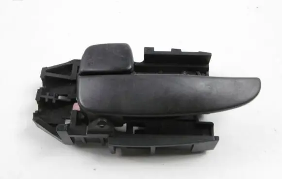 Hyundai Elantra Front door interior handle 826102D000