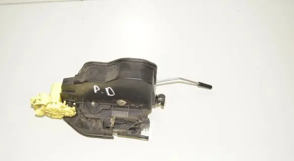 BMW X6 E71 Front door lock 7318422 51217318422 51217202144