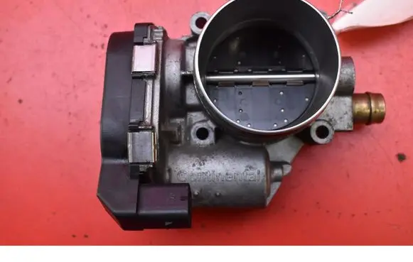 BMW 7 F01 F02 F03 F04 Throttle body valve 7588625-02