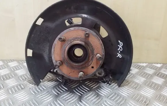 Opel Astra J Front wheel hub
