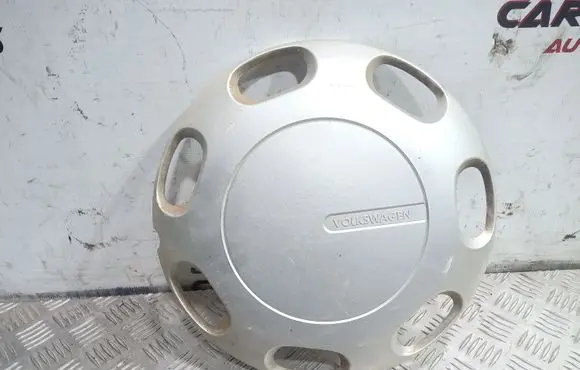 Volkswagen Golf III Original wheel cap 3A0601149
