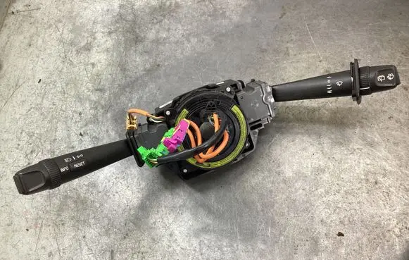 Volvo XC90 Wiper control stalk 30658614 N6M0625A