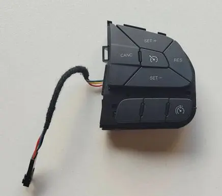 Fiat 500X Steering wheel buttons/switches 735680973 639962800B 220622