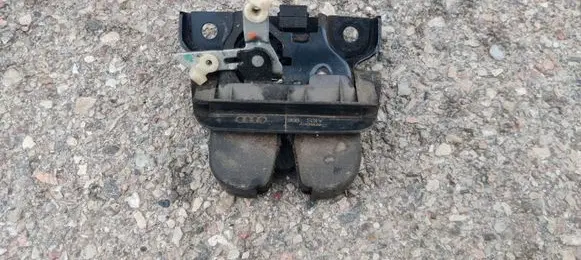 Audi A6 S6 C5 4B Loading door lock 