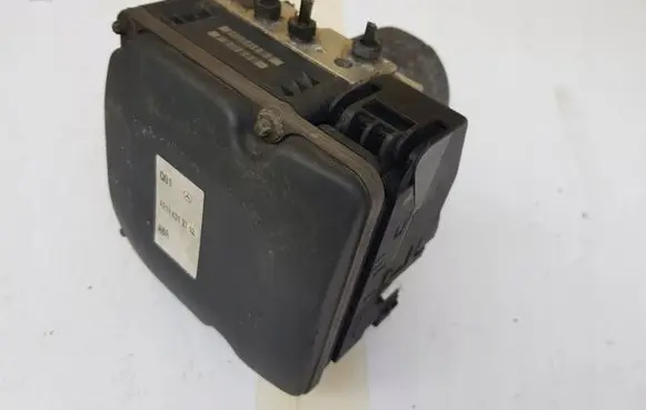 Mercedes-Benz E W211 ABS Pump 2114313712 NE51750