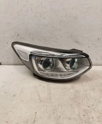 KIA Soul Headlight/headlamp 92102E4