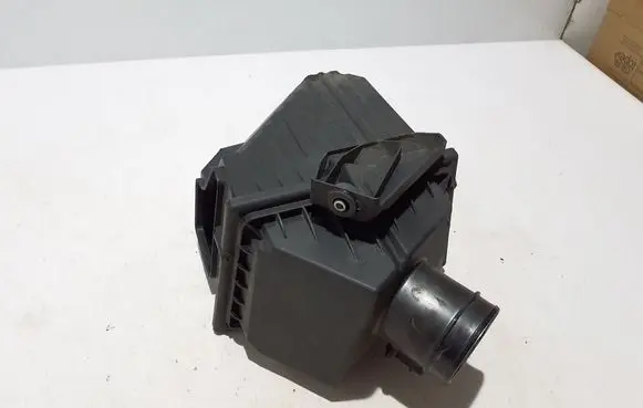 Air filter box