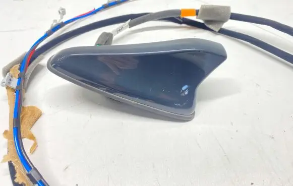 KIA Xceed Aerial GPS antenna