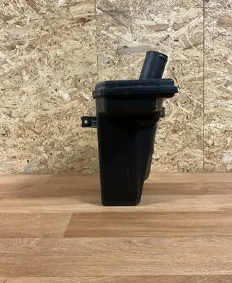 Nissan Primera Intake resonator 