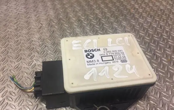BMW 5 E60 E61 Yaw turn rate sensor 34526774602 6774602