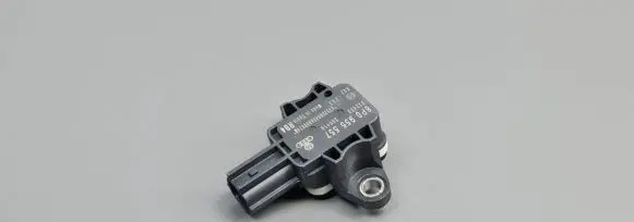 Audi A4 S4 B7 8E 8H Airbag deployment crash/impact sensor 8P0955557