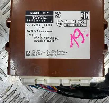 Toyota Prius+ (ZVW40) Door central lock control unit/module PRIUSZVW40