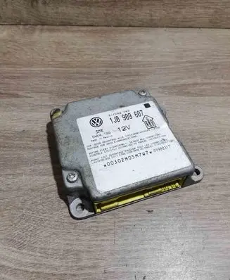 Volkswagen PASSAT B5 Airbag control unit/module 1J0909607