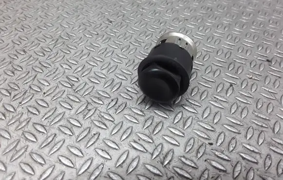 Mercedes-Benz S W220 Cigarette lighter rear 