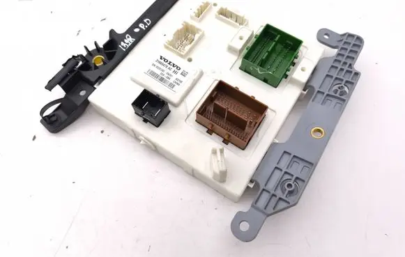 Volvo S90, V90 Central body control module 31665478