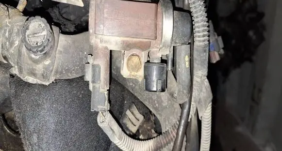 Peugeot 407 Turbo solenoid valve 9650098380 72832804