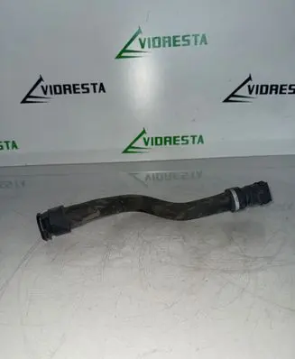 Coolant pipe/hose