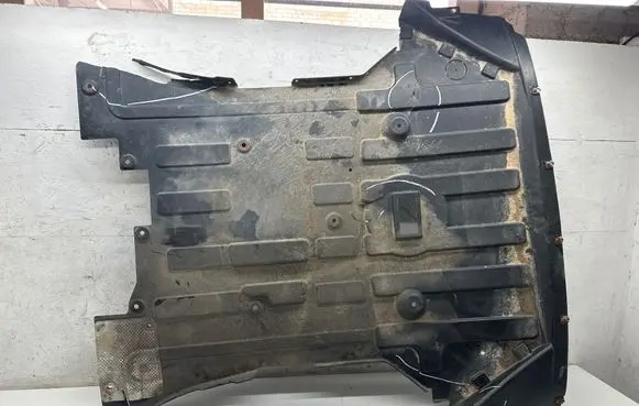 BMW X3 F25 Engine splash shield/under tray 7378819