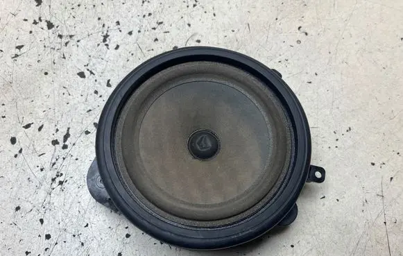Audi A3 S3 8P Front door speaker 8P0035411 7606500214
