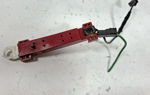 Volvo S40 Aerial antenna amplifier 8673658