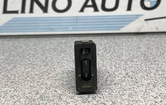BMW 3 E36 Headlight level height control switch 8360883