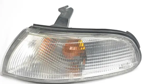 Mazda 626 Front indicator light 21061612