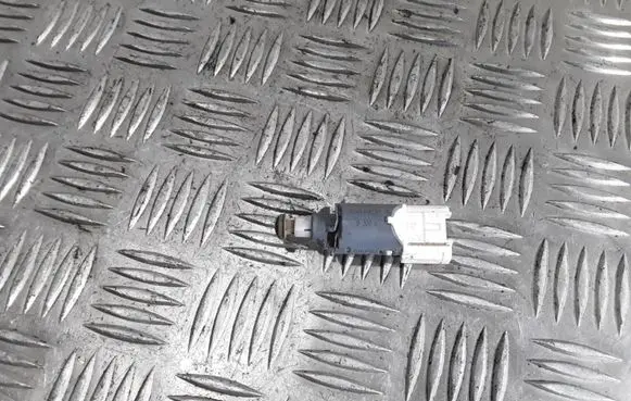 Clutch pedal sensor