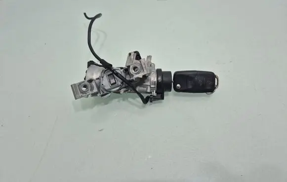 Volkswagen Golf Plus Ignition lock 1K0905851B