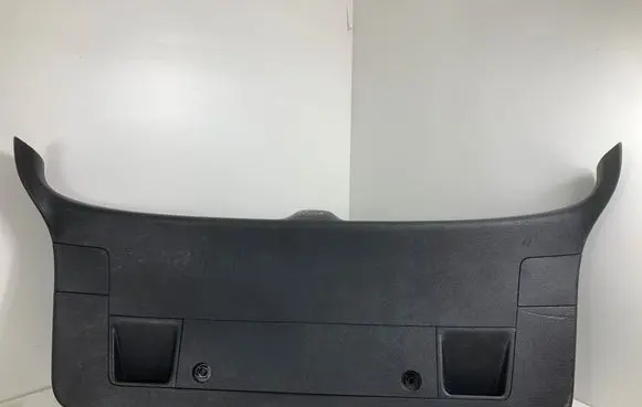 Volkswagen PASSAT B6 Tailgate/boot lid cover trim 3C9867605D