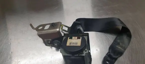 Toyota Avensis T270 Rear seatbelt 609311300A 090901