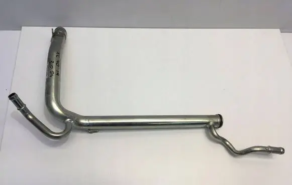 Volvo XC40 Engine coolant pipe/hose 31686270