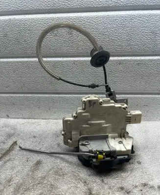 Audi A6 S6 C5 4B Front door lock 4F1837016