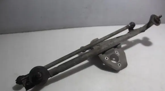 Opel Tigra B Front wiper linkage 
