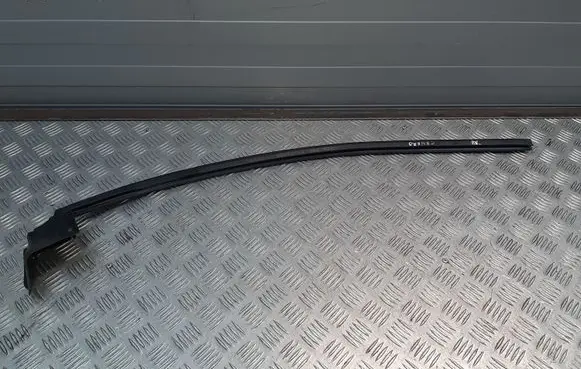 Chevrolet Camaro Rubber seal front coupe door window 23336766 23115068