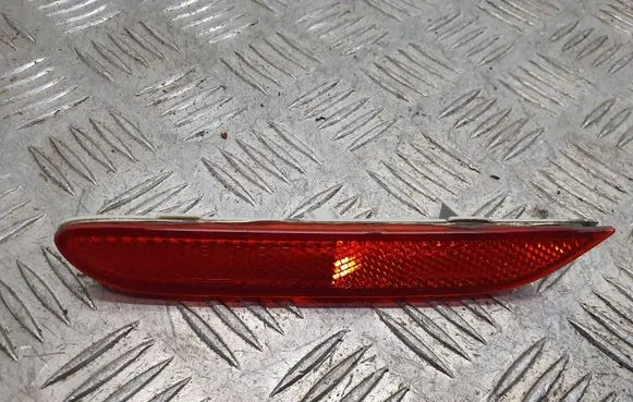 Rear tail light reflector
