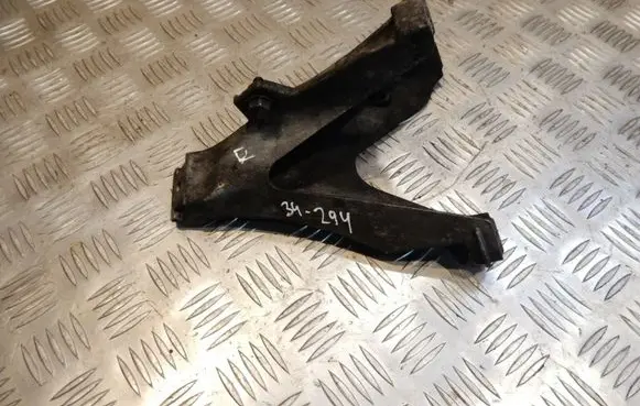 Audi A4 S4 B7 8E 8H Engine mounting bracket 8E0199308 34294