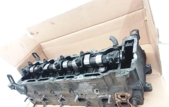 Opel Astra G Engine head 9128018 R9128018