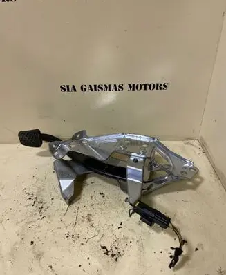 Opel Astra G Clutch pedal 