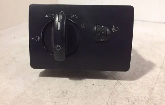 Ford Focus Light switch 7M5T13A024EA
