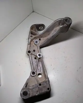 Skoda Octavia Mk2 (1Z) Front lower control arm/wishbone 1K0199296F