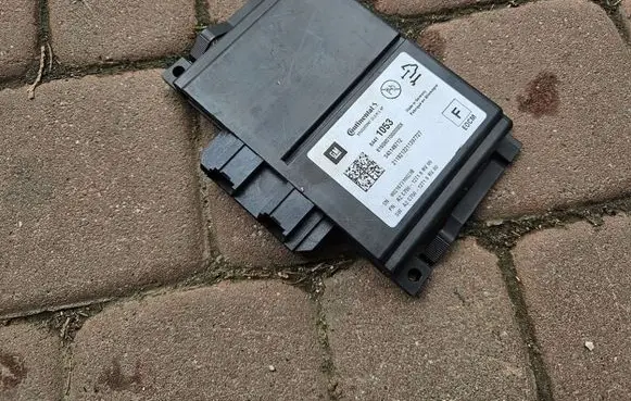 Opel Insignia B Other control units/modules 84411053