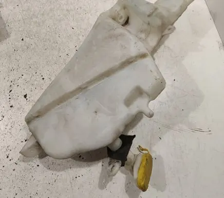Renault Scenic I Windshield washer fluid reservoir/tank 7700843902