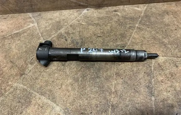 Mercedes-Benz E W212 Fuel injector A6510702887