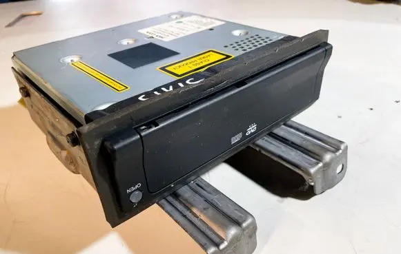 Honda Civic CD/DVD changer 39540SMRE010M1